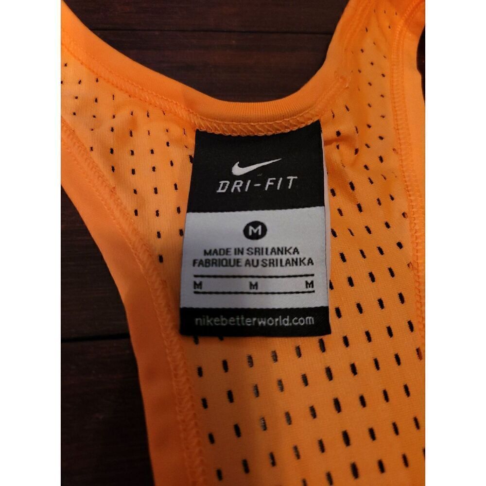 Nike Dri-Fit Tank Medium - Picture 3 of 6